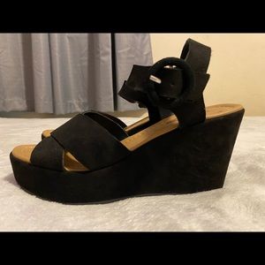 Black Heel Sandals